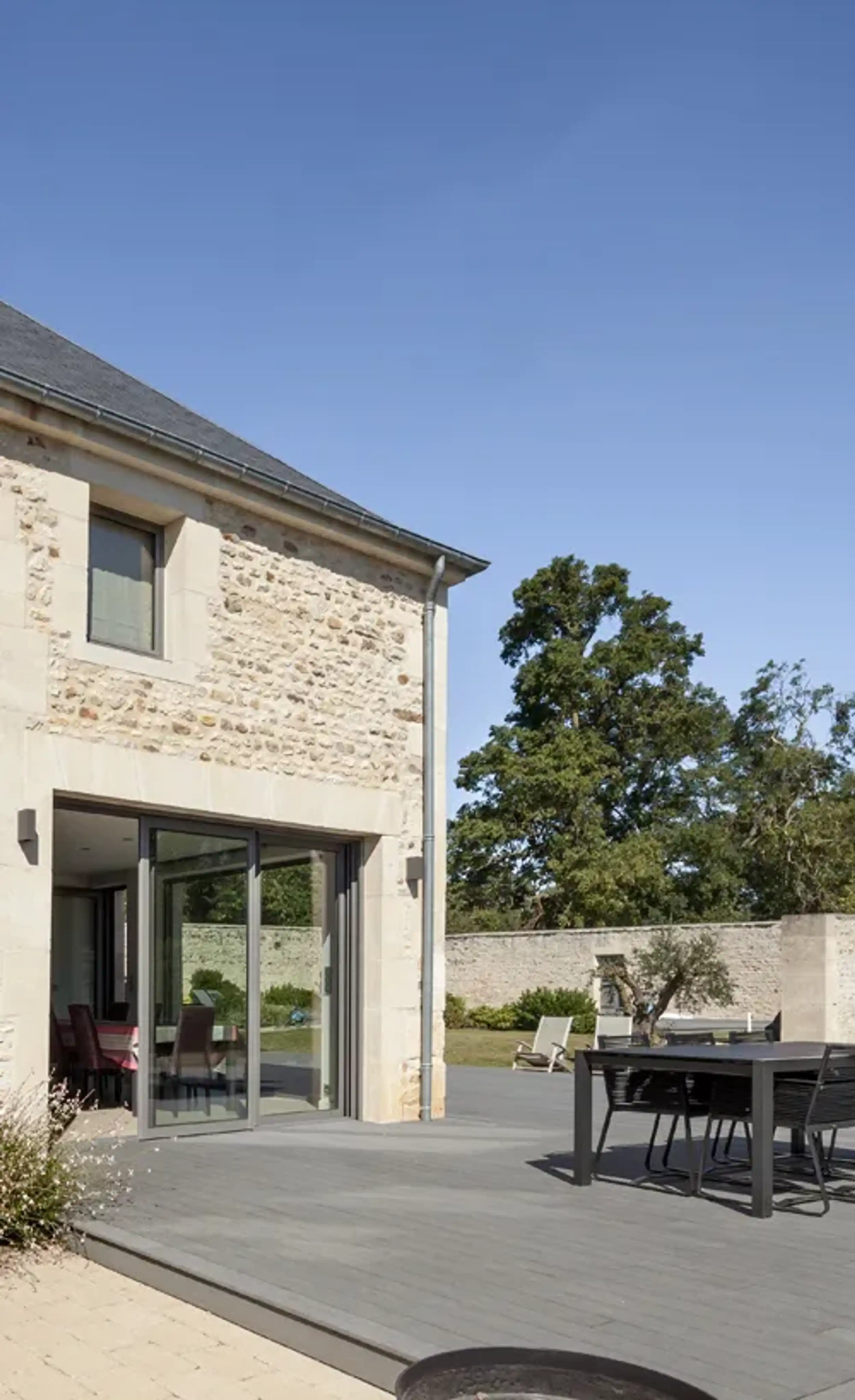 terrasse et baie vitrée maison de maître